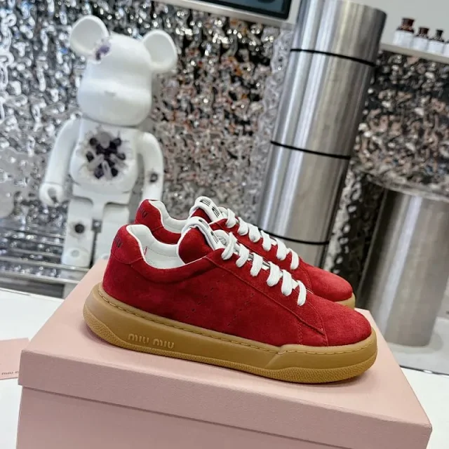 Miu Sneakers White low-top lace-up with coloured padded collar and contrast laces product detail image 8