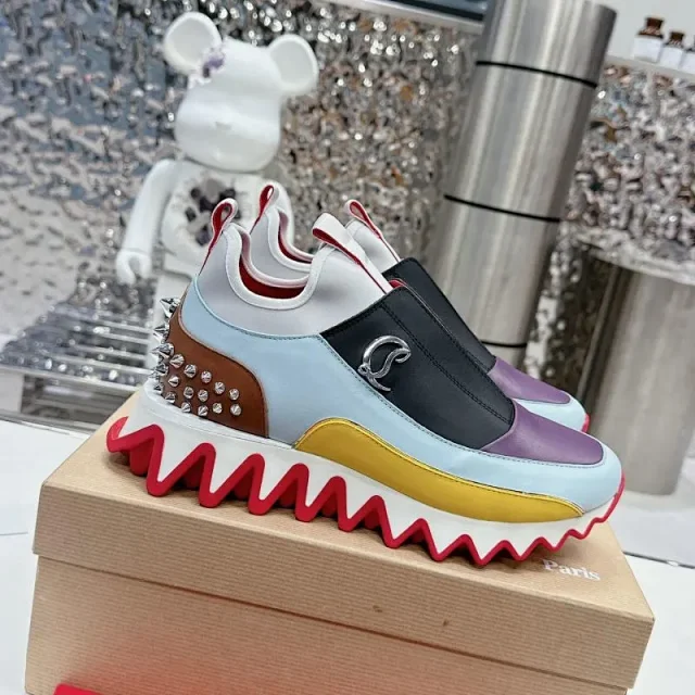 Christian Louboutin Sneakers Loubishark spiked with jagged sole product detail image 2