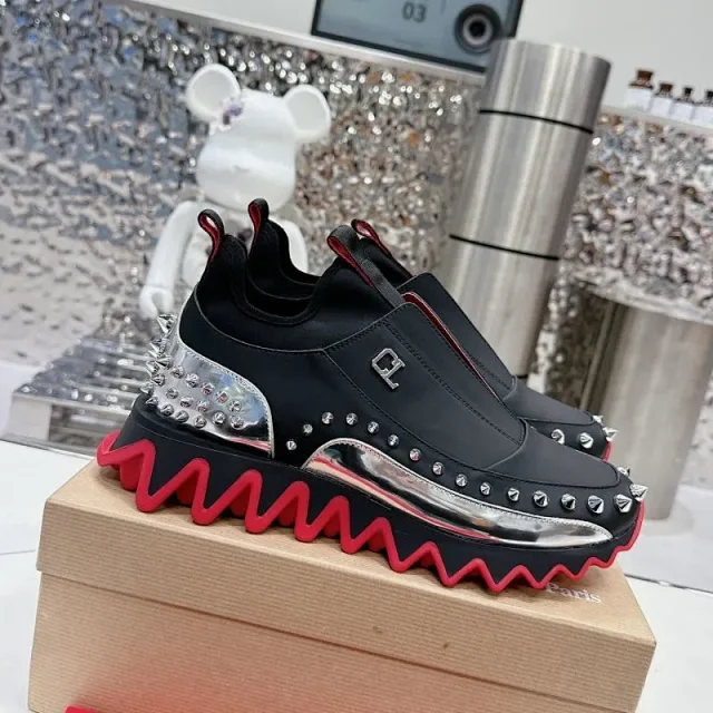 Christian Louboutin Sneakers Loubishark spiked with jagged sole product detail image 1