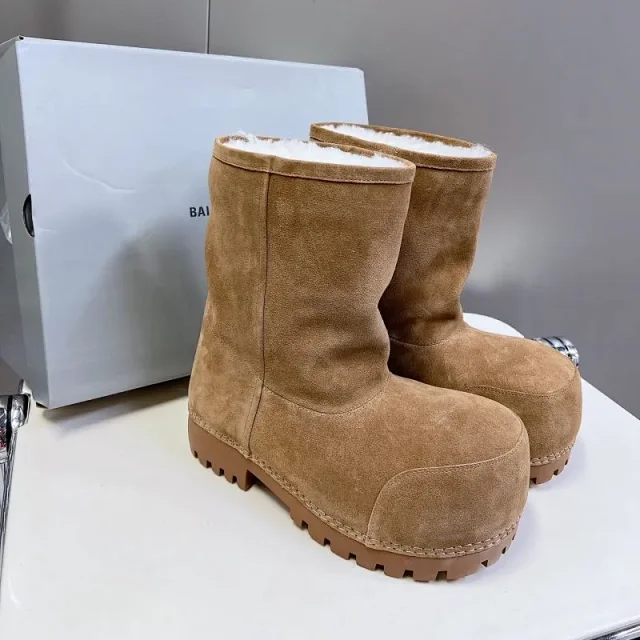 Balenciaga Boots fur-lined suede platform with lug soles product detail image 8
