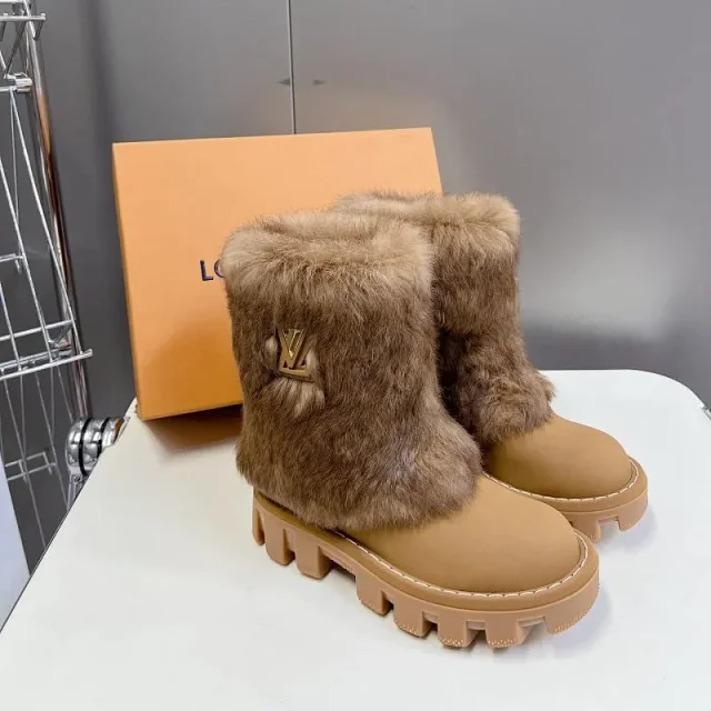 Louis Vuitton Boots fur-trim lug sole product detail image 2