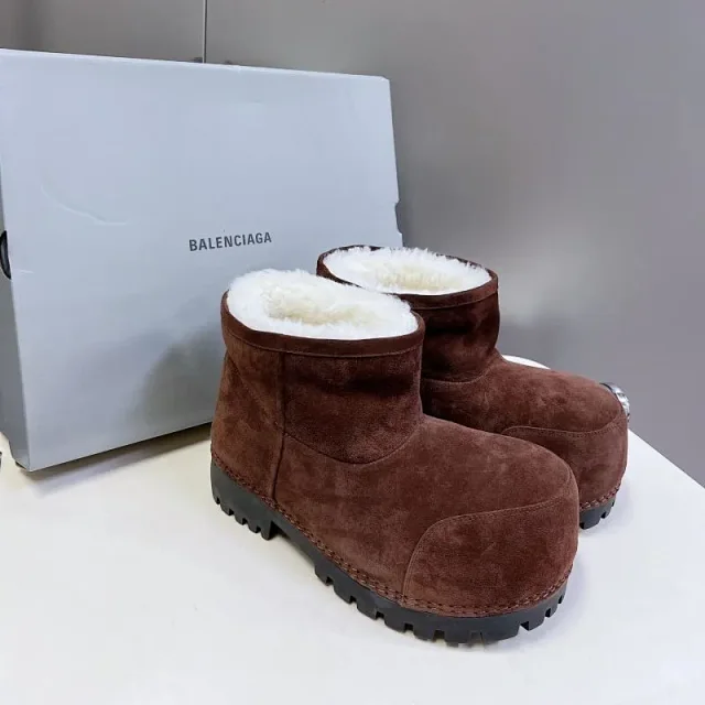Balenciaga Boots fur-lined suede platform with lug soles product detail image 12