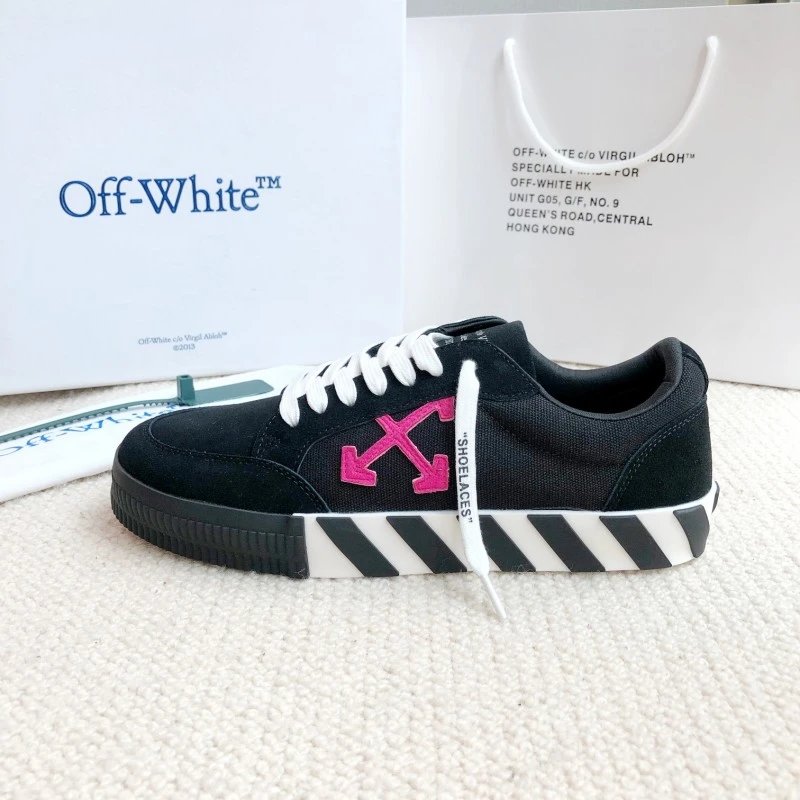 Off-White Sneakers Low-Top Arrow Logo Stripe-Sole — 2