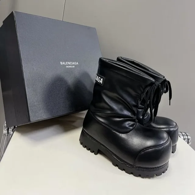 Balenciaga Boots fur-lined suede platform with lug soles product detail image 19