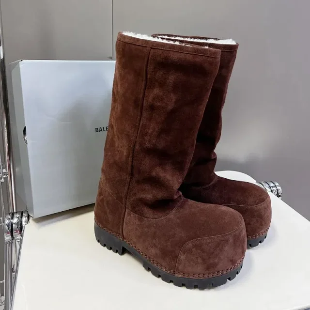 Balenciaga Boots fur-lined suede platform with lug soles product detail image 2