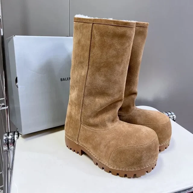 Balenciaga Boots fur-lined suede platform with lug soles product detail image 4