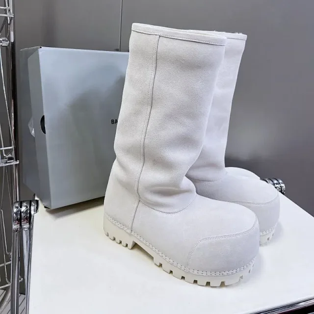 Balenciaga Boots fur-lined suede platform with lug soles product detail image 5