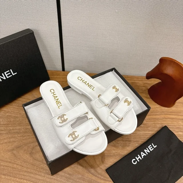 Chanel Sandals Double-buckle logo slide product detail image 5