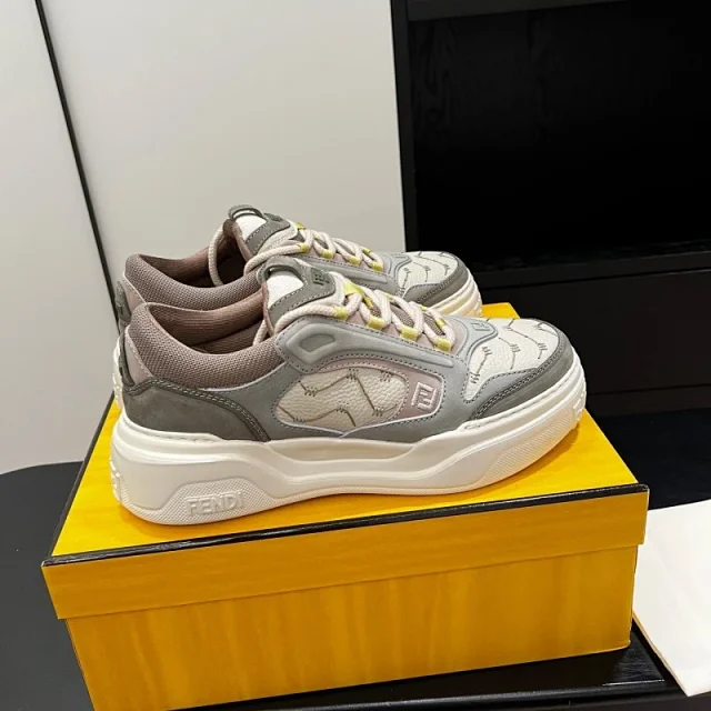 Fendi Sneakers Thick-Sole FF Panel product detail image 1