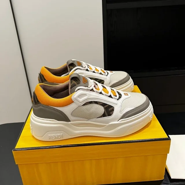 Fendi Sneakers Thick-Sole FF Panel product detail image 2