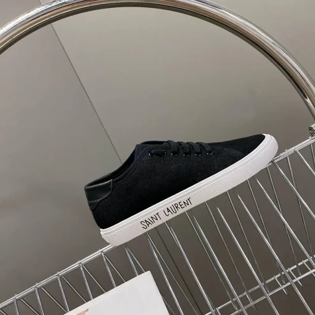 Saint Laurent Sneakers Low-Top Lace-Up product detail image 1