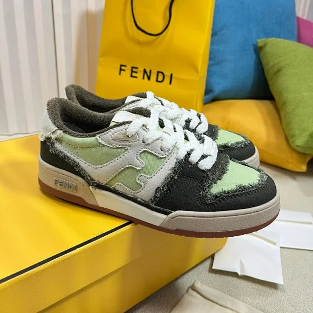 Fendi Sneakers Paneled low-top product detail image 1