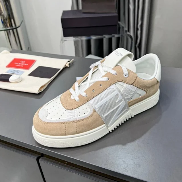Valentino Sneakers low-top with VLTN logo side strap product detail image 9