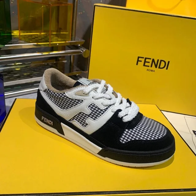 Fendi Sneakers Paneled low-top product detail image 21