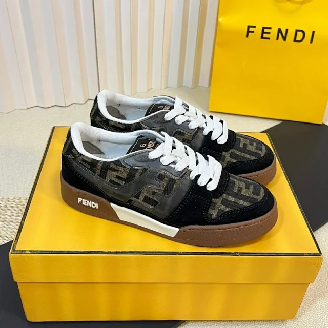 Fendi Sneakers Paneled low-top product detail image 4