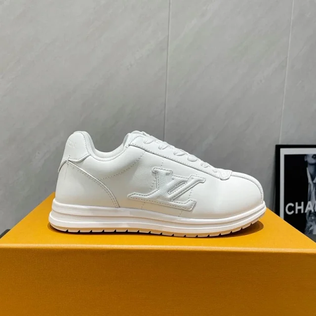 Louis Vuitton Sneakers LV Trainer Monogram product detail image 6