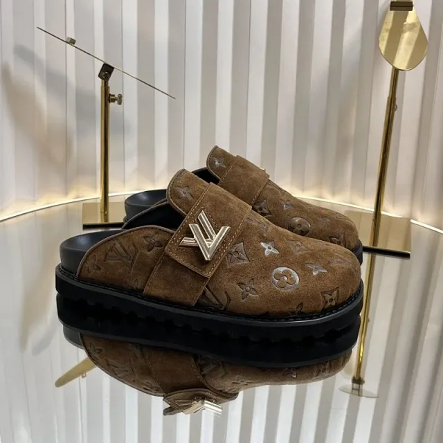 Louis Vuitton Slippers Fur-Lined Monogram Platform product detail image 6