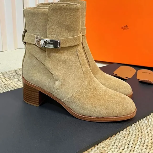 Unbranded Boots Suede Ankle with Gold-Tone Buckle and Block Heel product detail image 13