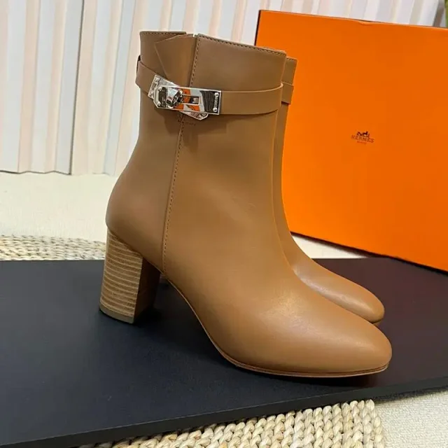 Unbranded Boots Suede Ankle with Gold-Tone Buckle and Block Heel product detail image 8