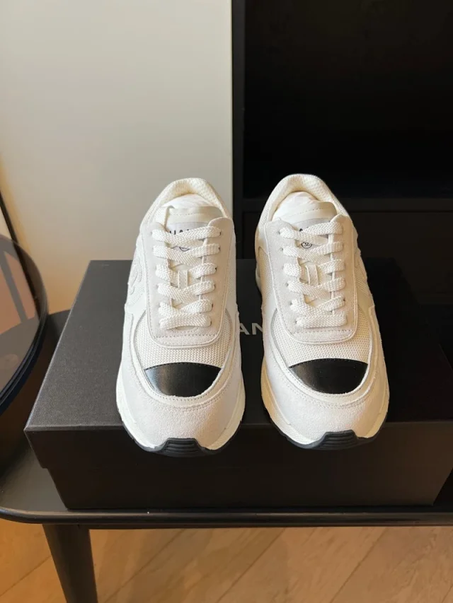 Chanel Sneakers Low-Top Lace-Up product detail image 4