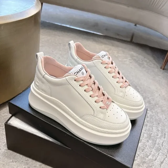 CHANEL Sneakers 24K low-top product detail image 1