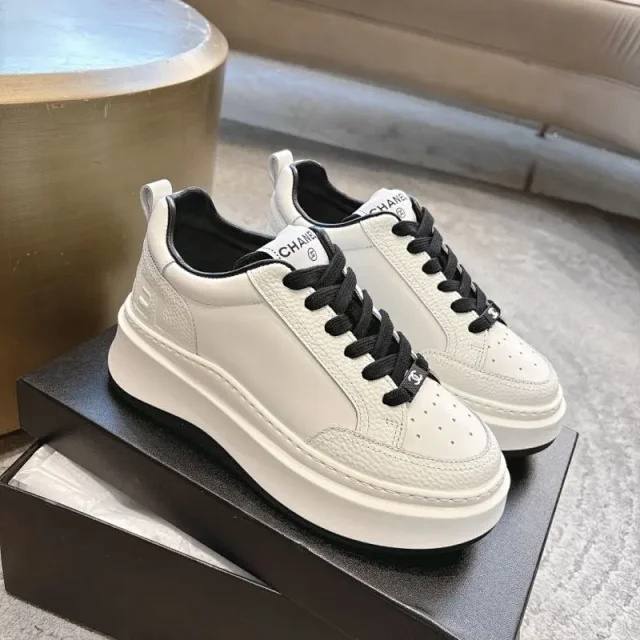 CHANEL Sneakers 24K low-top product detail image 3