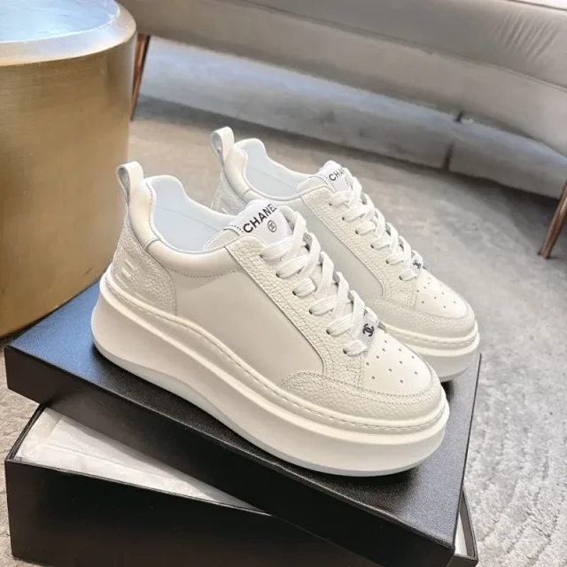 CHANEL Sneakers 24K low-top product detail image 2