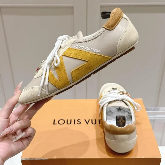 Louis Vuitton Sneakers Sneakerina ballet with ribbon laces and pearl embellishment product detail image 6