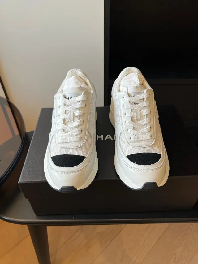 Chanel Sneakers Low-Top Lace-Up product detail image 5