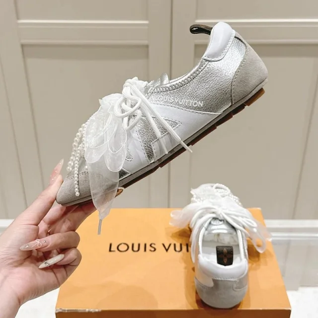 Louis Vuitton Sneakers Sneakerina lace-up with organza bow and pearl embellishment product detail image 1