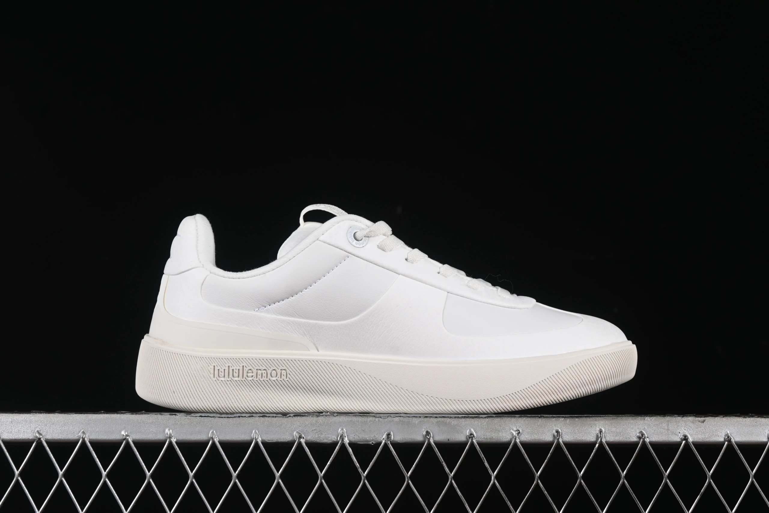 LuluLemon Shoes foto 3