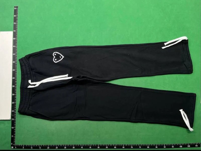 Play Comme des Garçons Heart Embroidery Sweatpants Beige - 5