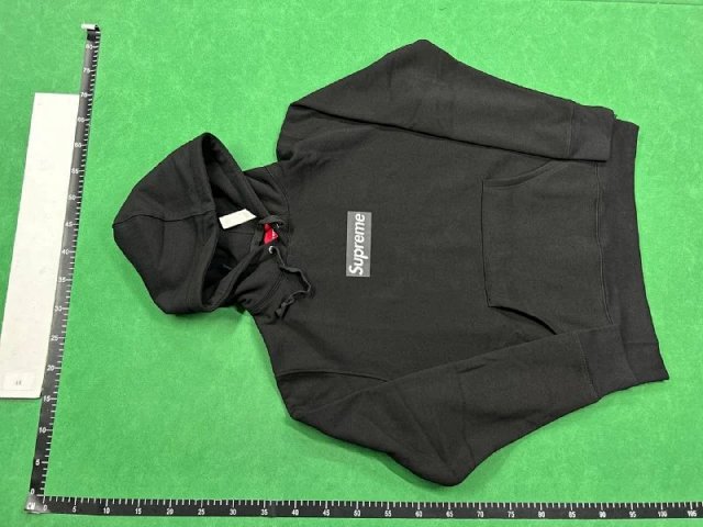 Supreme Hoodie: seller detail photo 3