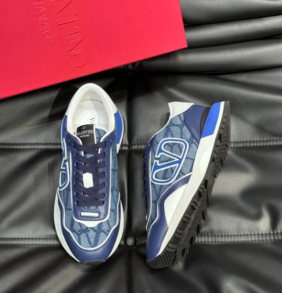 Valentino Garavani Sneakers VLogo camouflage lace-up product detail image 11