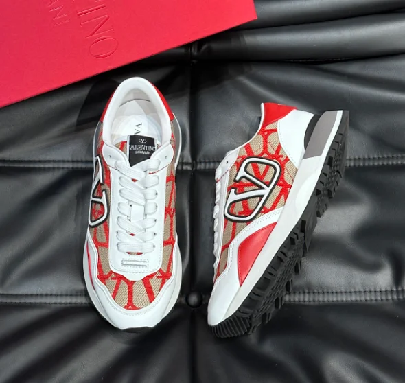Valentino Garavani Sneakers VLogo camouflage lace-up product detail image 13