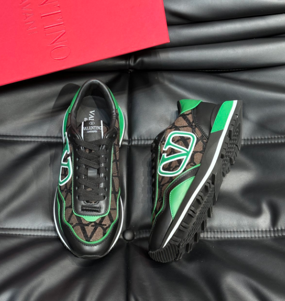 Valentino Garavani Nervi Runner Sneaker Black Green