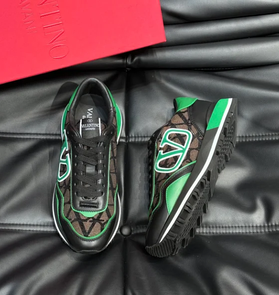 Valentino Garavani Sneakers VLogo camouflage lace-up product detail image 9
