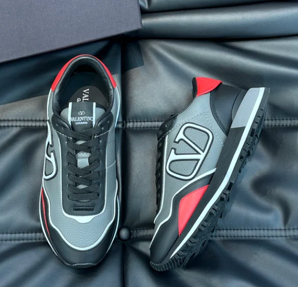 Valentino Garavani Sneakers VLogo camouflage lace-up product detail image 2