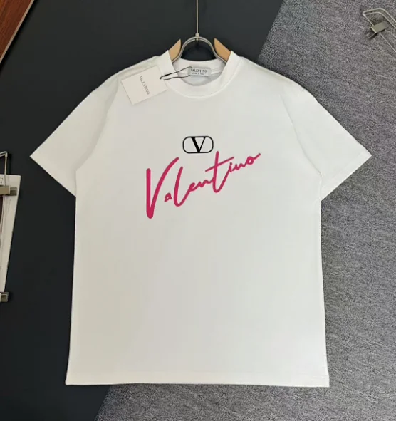 Valentino T-Shirts Logo Print Short-Sleeve T-Shirt product detail image 12
