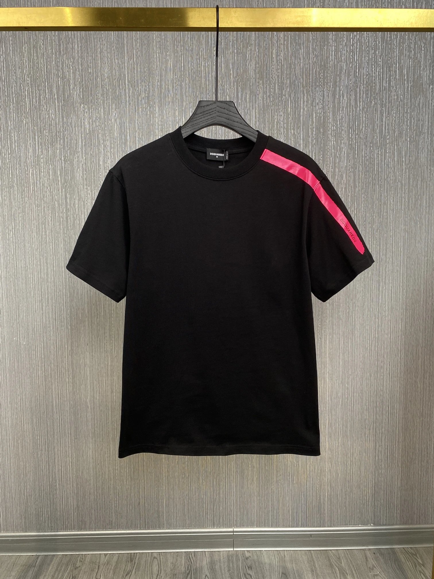 Dsquared2 Shoulder Stripe Tee Black Pink