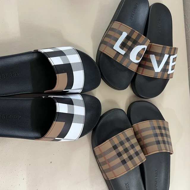 Balenciaga Slippers Logo Slide Sandals product detail image 13