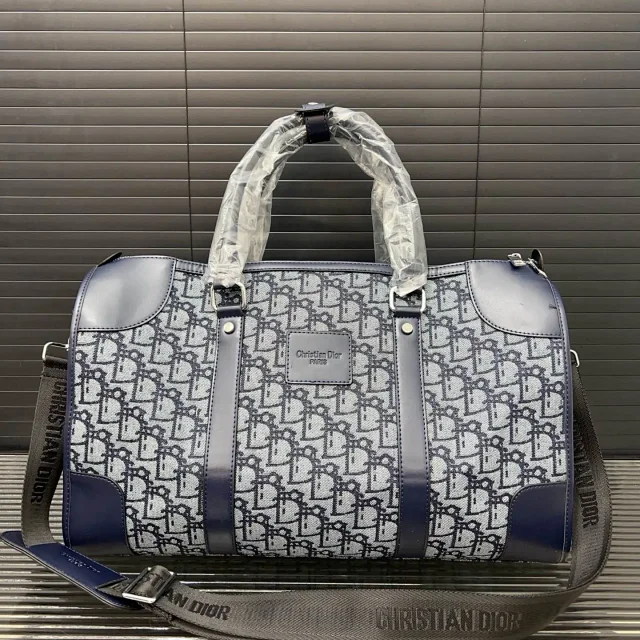 Louis Vuitton Travel Bags Monogram duffel bag with top handles and detachable shoulder strap product detail image 14
