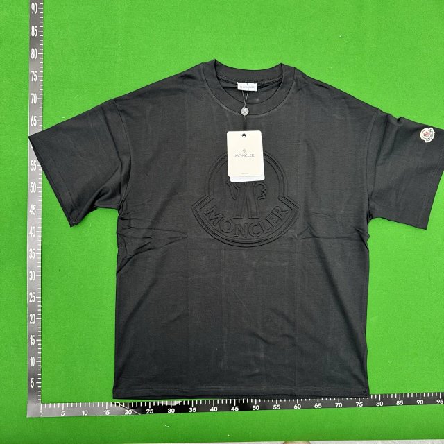 Moncler T-shirt: seller detail photo 4