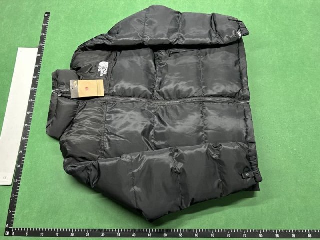 The North Face Padded Jacket: seller detail photo 6