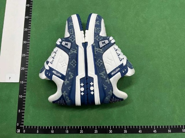 Louis Vuitton Tech: seller detail photo 5