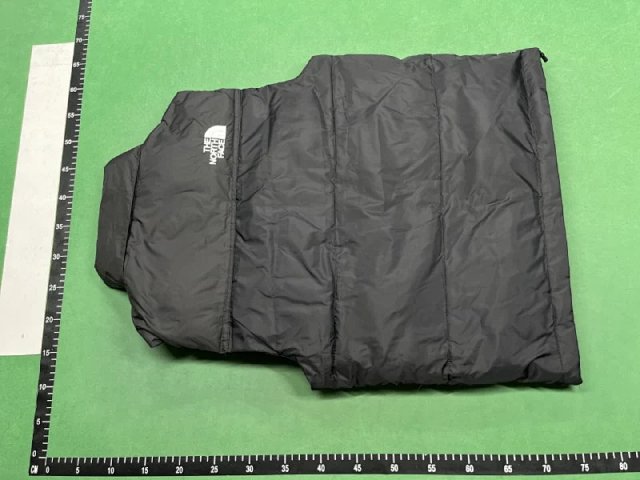 The North Face Padded Jacket: seller detail photo 5