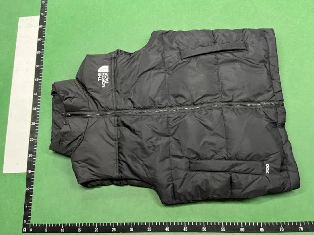 The North Face Padded Jacket: seller detail photo 4