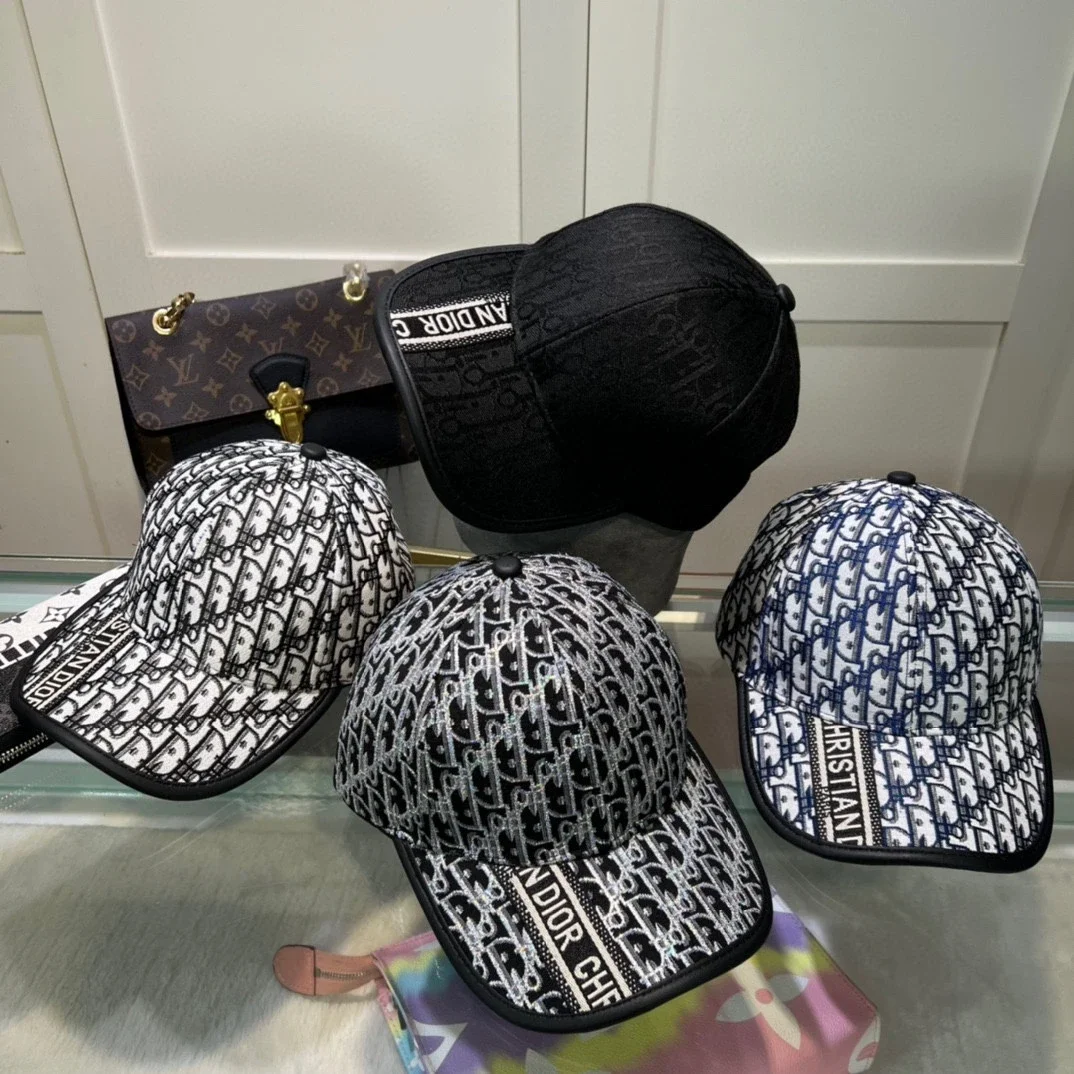 DiorHat