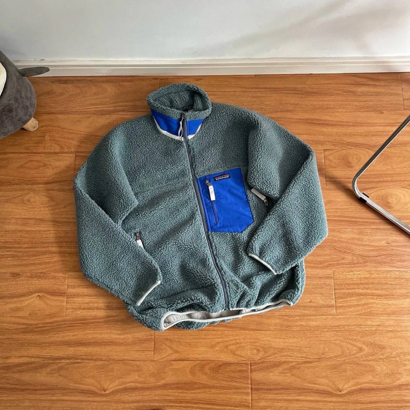 灰蓝色 Slate Blue