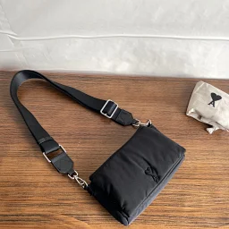 thumbnail for 061213 Yulin crossbody bag